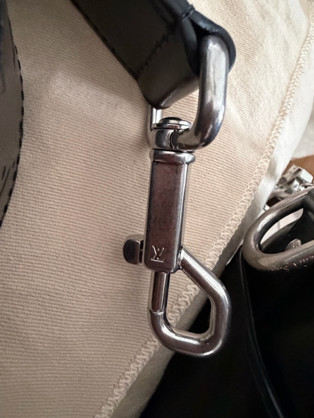 Pharrell Louis Vuitton Keepall Cargo Bandouliere 25 Leather 3 way bag like new - Picture 13 of 16